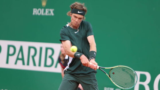 Андрей Рублев обыграл в Белграде первую ракетку мира Новака Джоковича