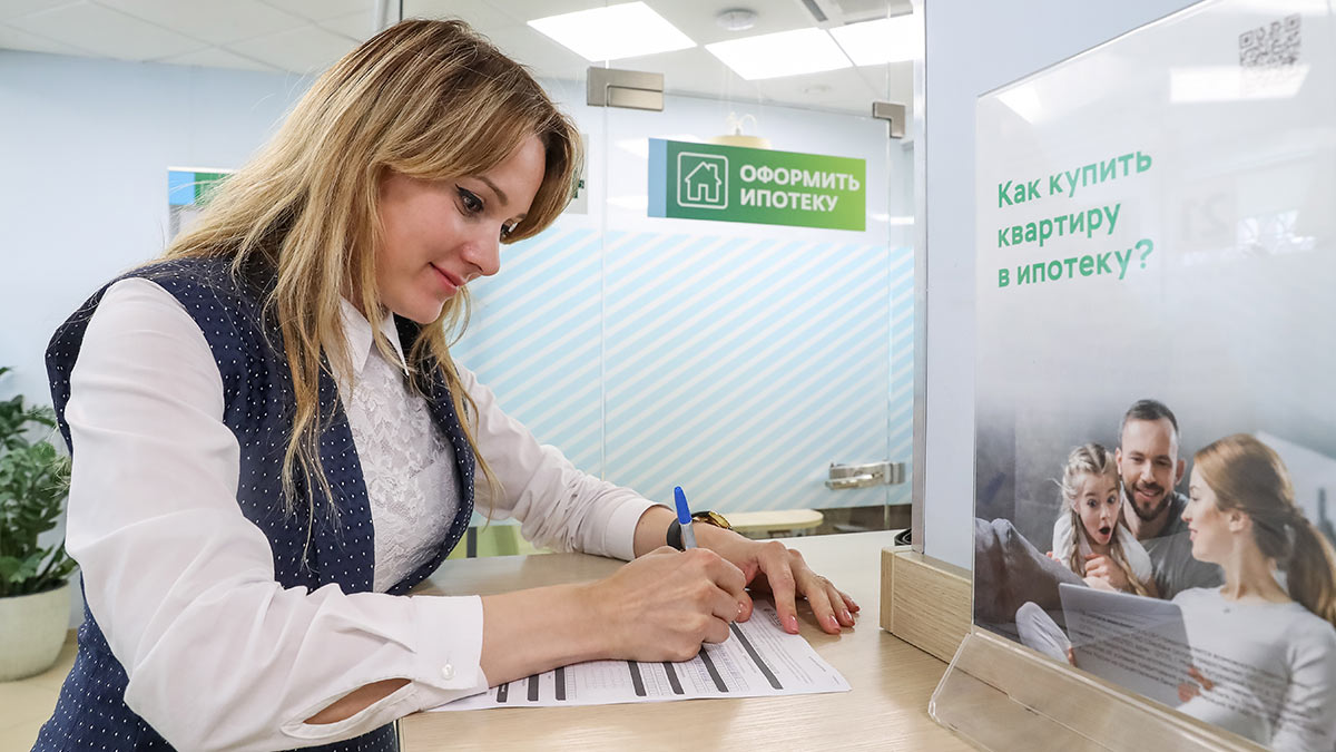 Объем выдачи ипотеки в России по итогам пяти месяцев вырос почти на 50%