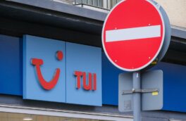 В Турции потребовали выселить россиян из отелей и отменить их брони