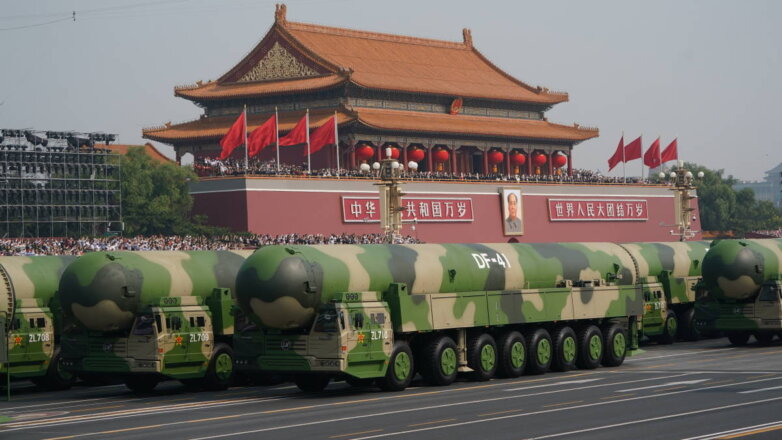 Китай расширит ядерный арсенал в три раза