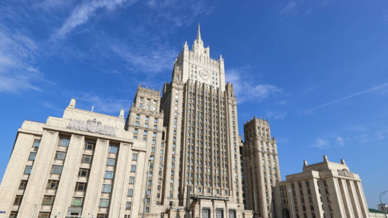 МИД: Россия примет решение об ответных мерах на введение Украиной виз до января