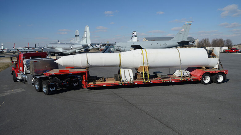 США вновь отменили испытание способной нести ядерное оружие ракеты