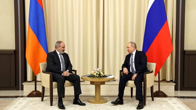 Путин принял приглашение Пашиняна посетить Ереван
