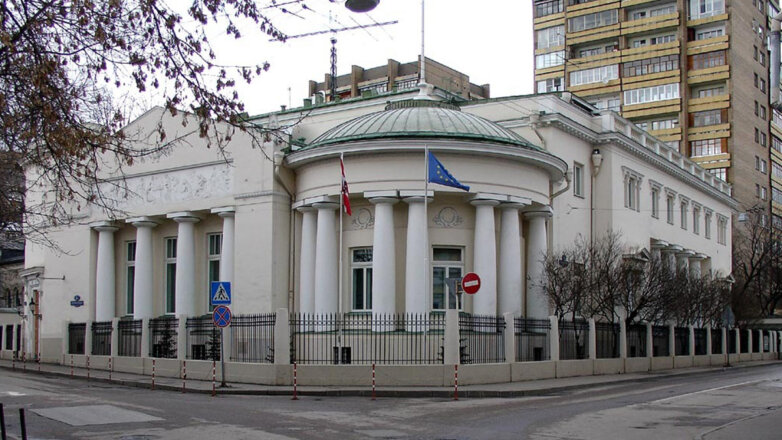 Россия объявила persona non grata 4 сотрудников посольства Австрии