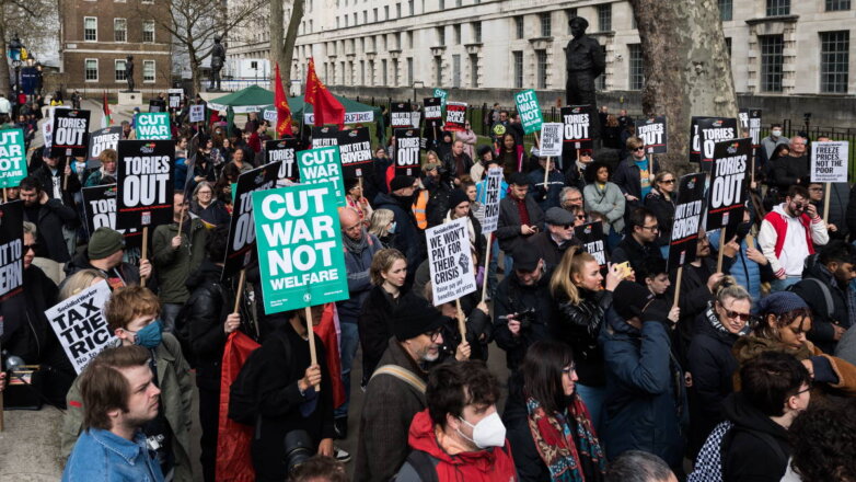 В Лондоне прошли протесты из-за резкого роста цен на газ и электричество
