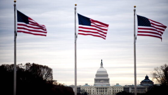 Финансист Лазарь Бадалов объяснил, почему Россию не коснутся беды США