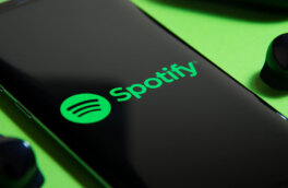 Бренды вне игры: Spotify отключит россиян от сервиса с 11 апреля