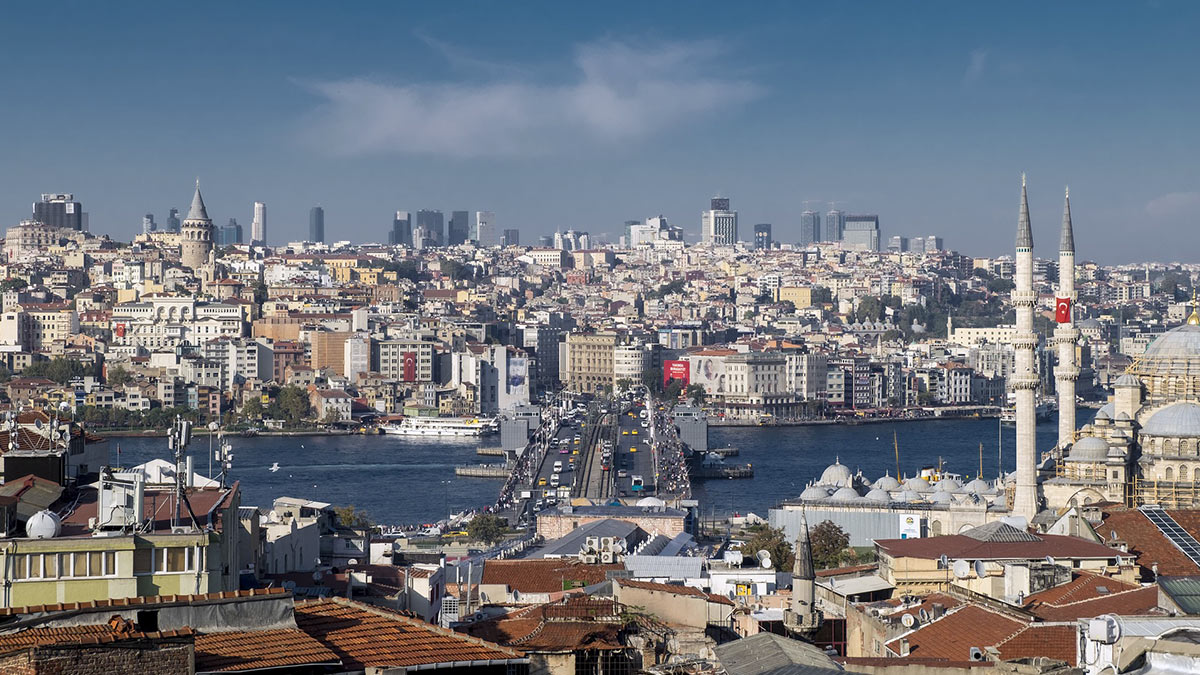 Россиянам рассказали о проблемах с арендой и покупкой жилья в Турции