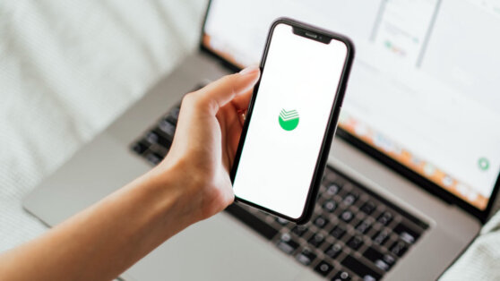 Сбербанк прекратил валютные переводы за рубеж