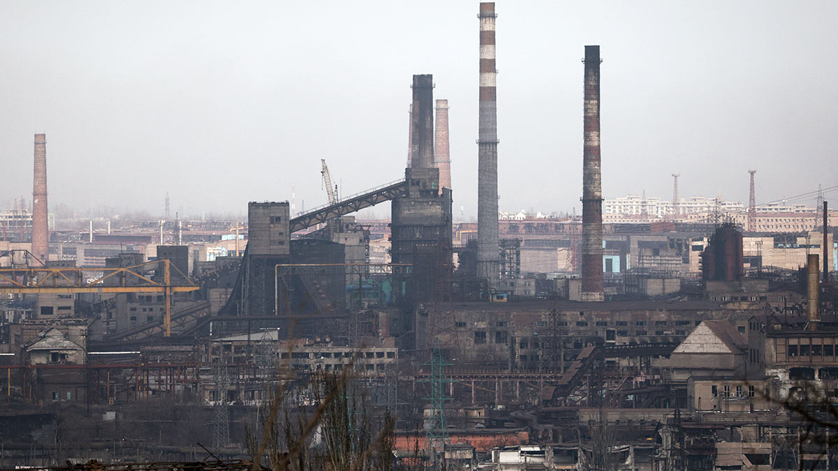Вид на завод "Азовсталь"