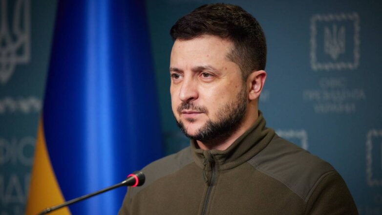 Зеленский посоветовал беженцам пока не возвращаться на Украину