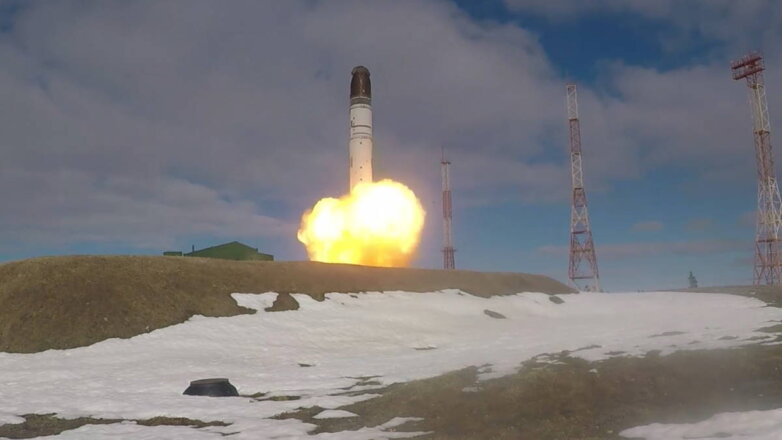 ВС РФ успешно провели летные испытания ракетного комплекса "Сармат"