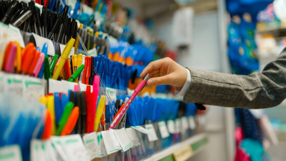 Россияне могут остаться без некоторых канцтоваров