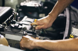 Простой способ проверить автомобиль с пробегом перед покупкой: смотрим на крепеж