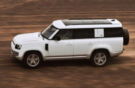Land Rover рассекретил самый длинный Defender
