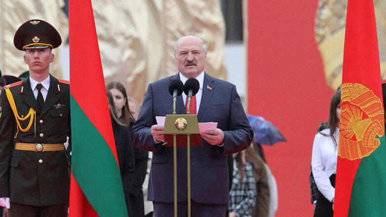 Лукашенко прокомментировал возможность нападения Польши словами "пусть попробуют"