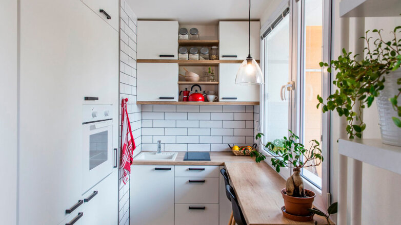 Идеально для маленькой кухни: как увеличить пространство благодаря отделке стен