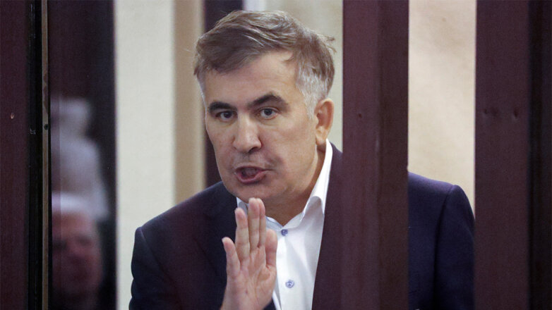Саакашвили отказался от услуг грузинских медиков