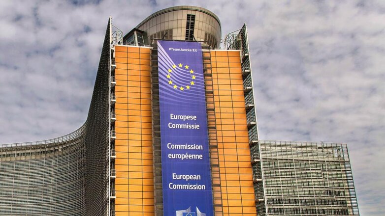 СМИ: Еврокомиссия предложит пакет мер по активам ЦБ РФ во вторник