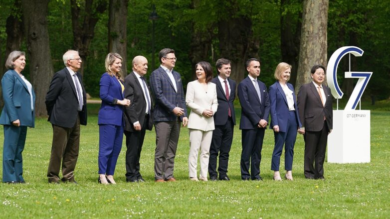 Cтраны G7 усиливают вмешательство во внутренние дела РФ