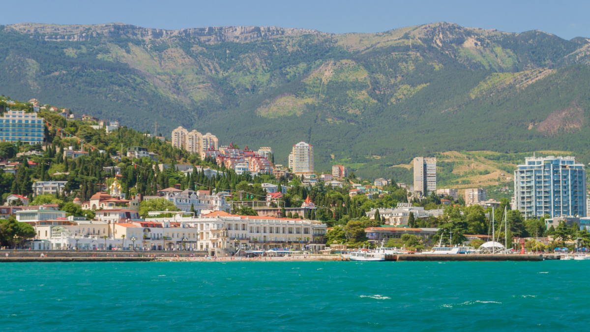 Крупнейшие отели Крыма начали предлагать масштабные скидки на отдых
