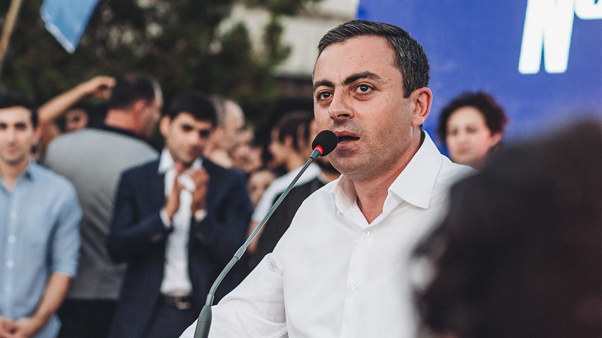 Лидер Армянской оппозиции Ишхан Сагателян