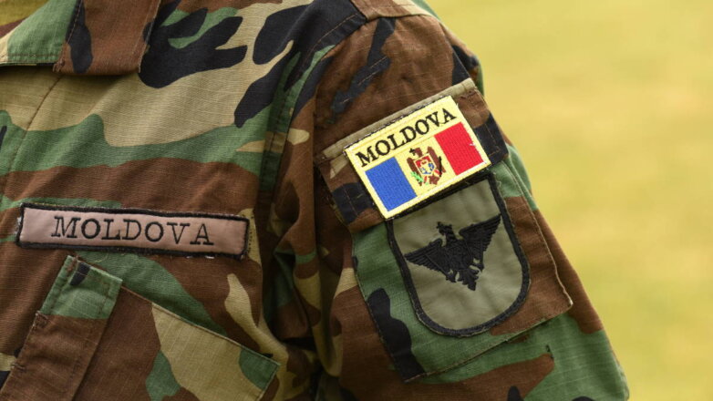 Президент Молдавии заявила о необходимости оснастить армию страны современным оружием