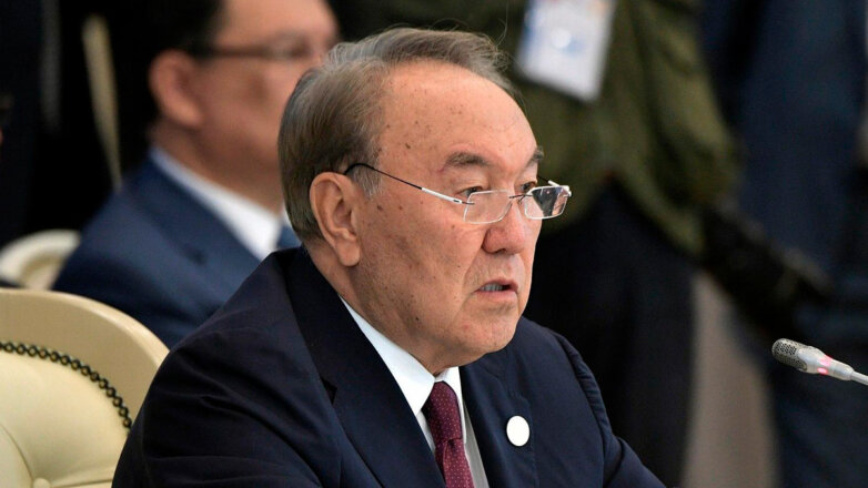 Назарбаев поддержит поправки к конституции, исключающие упоминание его статуса