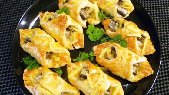 30 минут на кухне: пирожки по-прибалтийски со шпротами