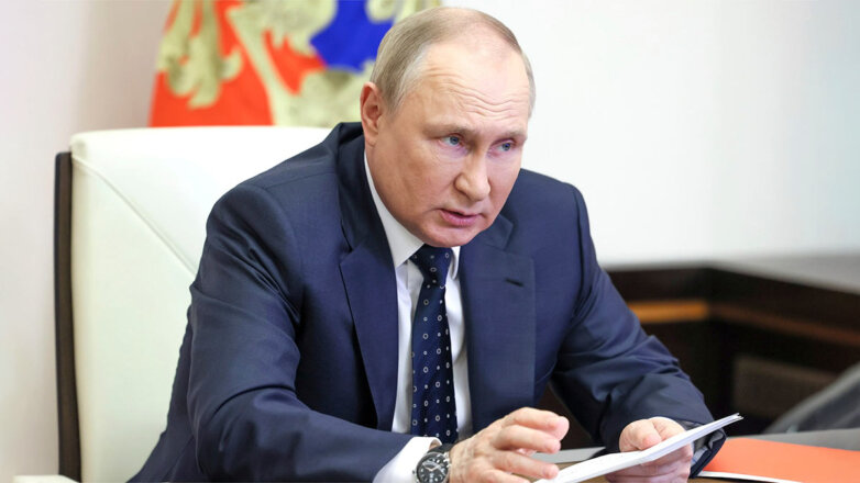 Путин заявил, что экономика России достойно выдерживает удар на фоне санкционного давления