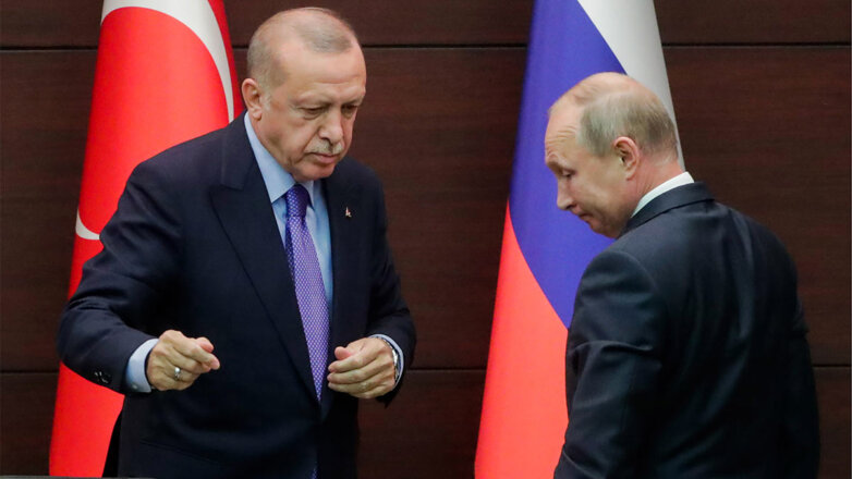 Президент Турции Реджеп Тайип Эрдоган и президент Рф Владимир Путин (слева направо)