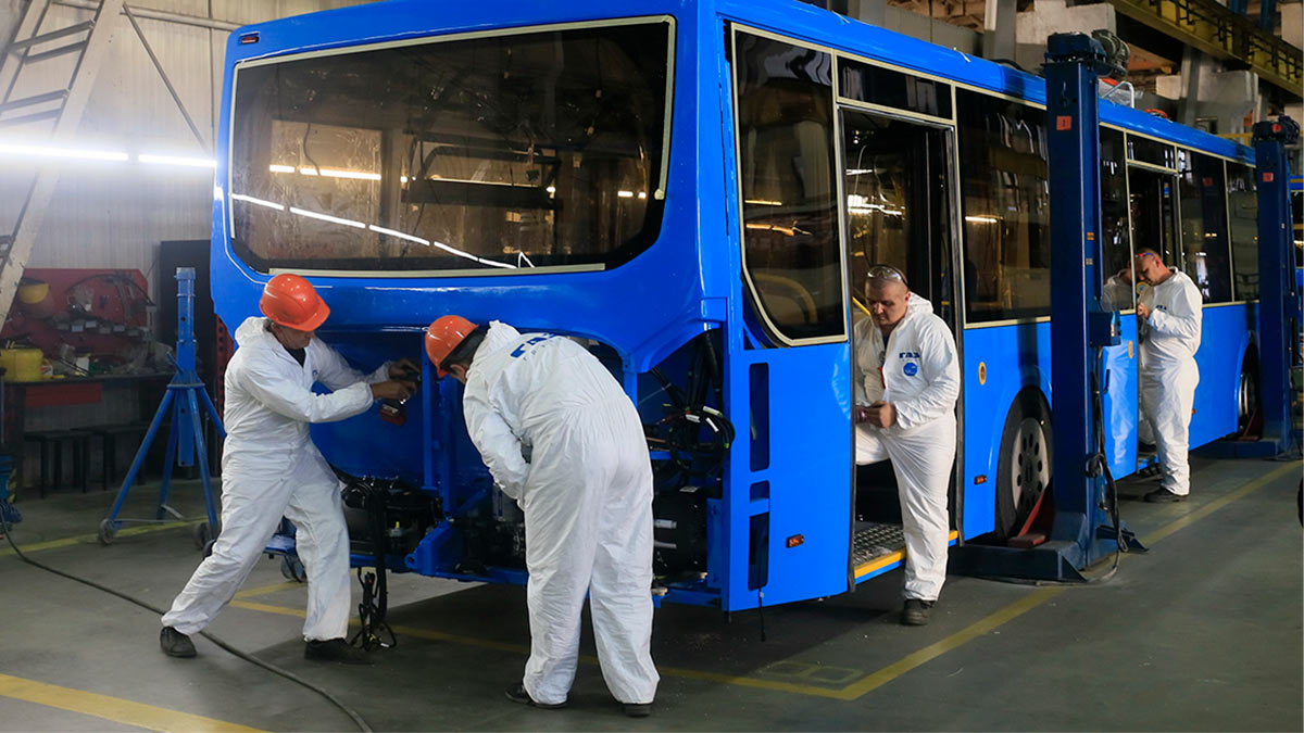 Производство автобусов на Ликинском автобусном заводе