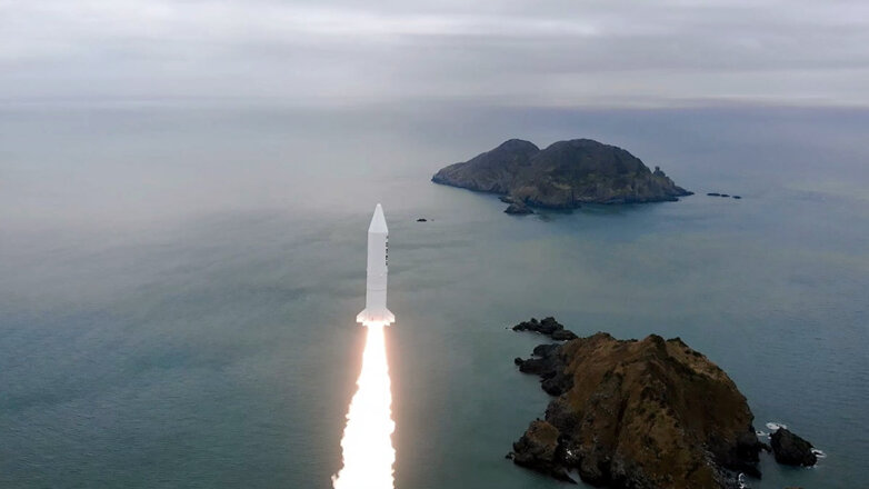 Южная Корея запустила 3 ракеты к северу от разграничительной линии с КНДР