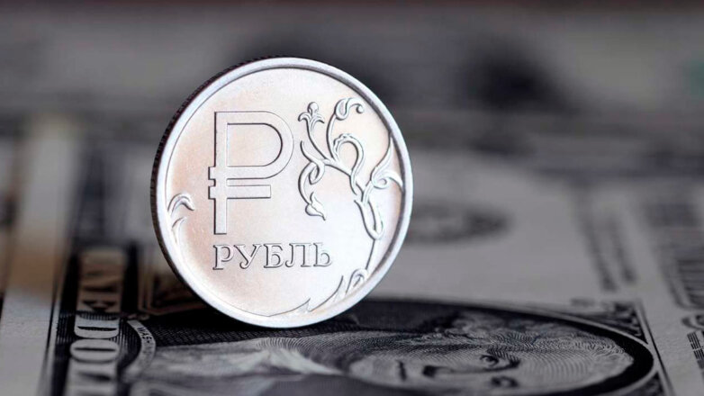 Экономист Петроневич предупредил о возможном вираже курса рубля
