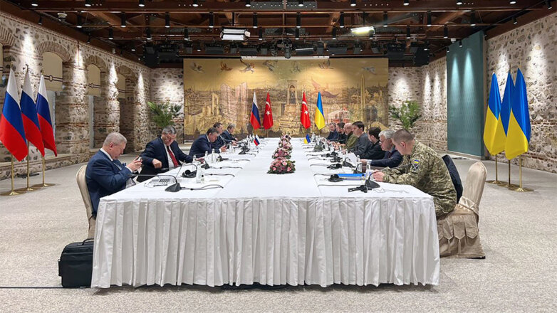 Участники российско-украинских переговоров