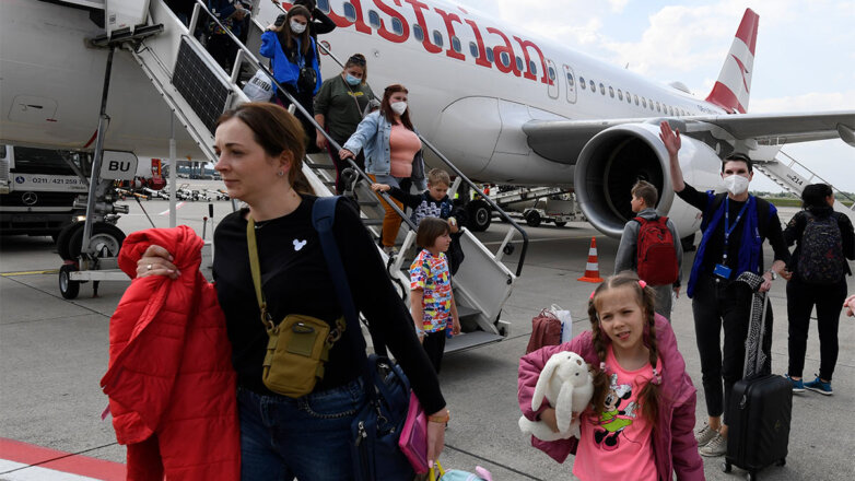 Украинские беженцы прибывают в ЕС