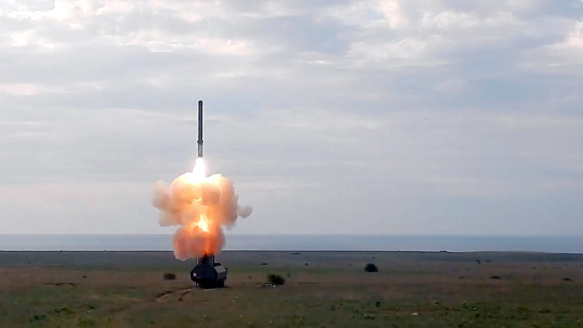 Вооруженные Силы РФ нанесли ракетный удар высокоточным оружием по объектам военной инфраструктуры Украины