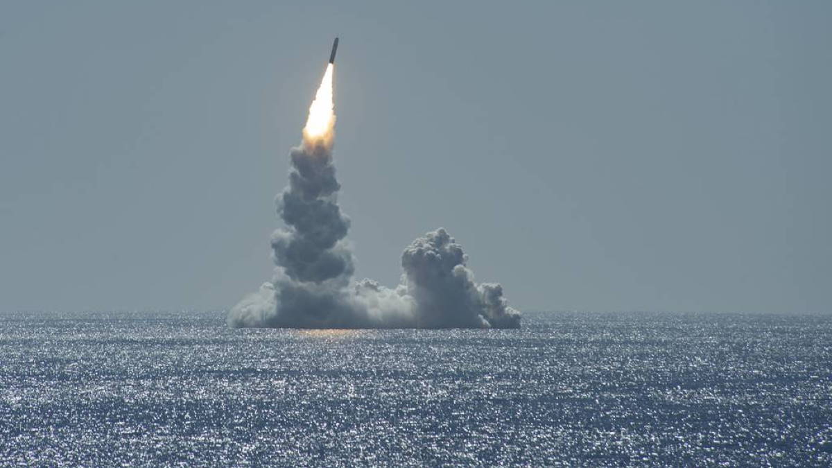 Запуск ракеты Trident II с подводной лодки