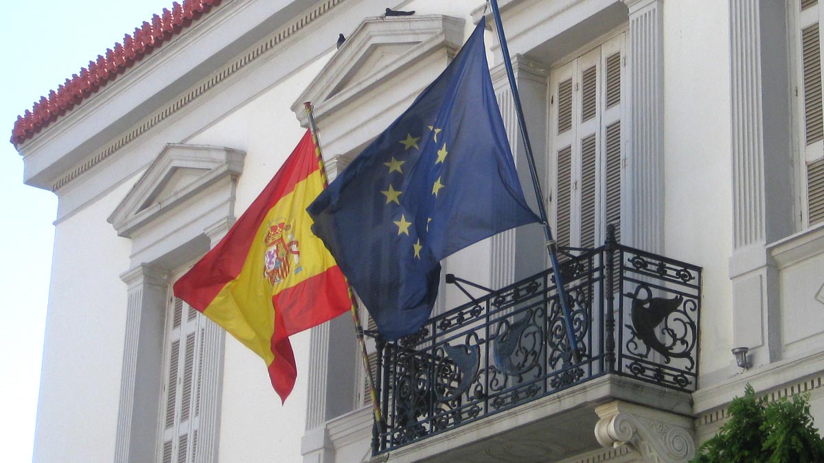 Москва объявила о высылке 27 дипломатов Испании