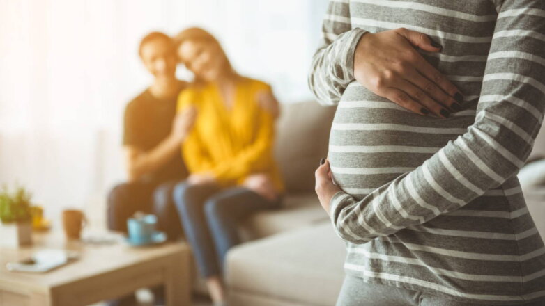 ГД приняла в первом чтении законопроект о запрете суррогатного материнства для иностранцев