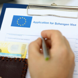 Доля отказов россиянам в шенгенской визе выросла в 13 раз