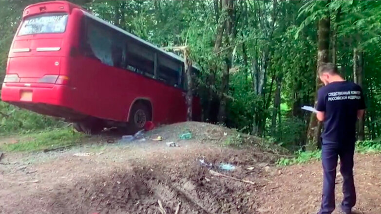 Причиной ДТП с автобусом на Кубани стала потеря управления