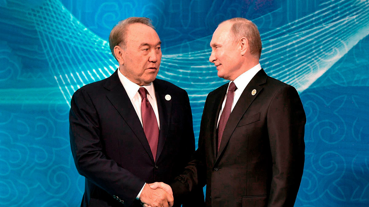 Бывший президент Казахстана Нурсултан Назарбаев и президент России Владимир Путин
