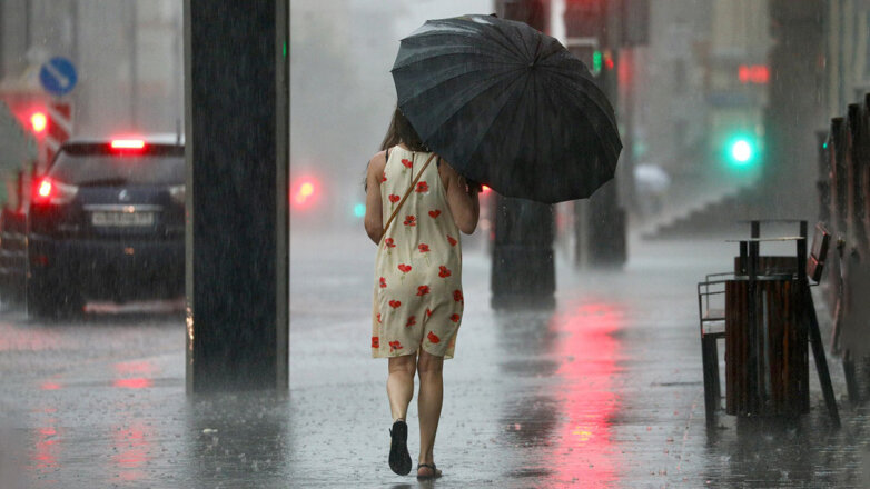 Гроза и дожди ожидают москвичей 10 июля