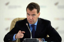 Медведев связал американскую помощь Киеву с желанием США модернизировать свой ВПК
