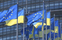 Bloomberg: ЕС хочет выделить Украине €500 миллиардов на восстановление