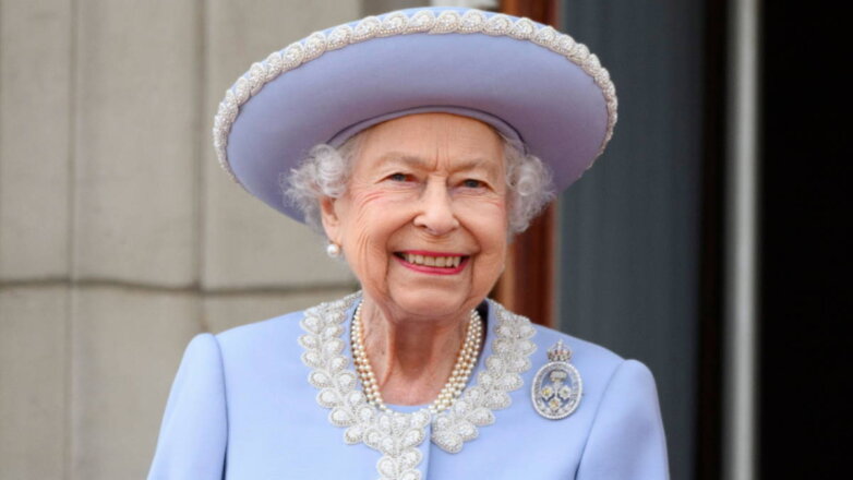 Daily Mail: перед смертью королева Елизавета II боролась с множественной миеломой