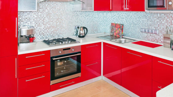 Красная кухня: + реальных фото примеров и советы по оформлению