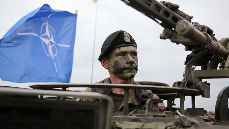 НАТО усилил свое присутствие в районе КПП на севере Косово из-за митинга сербов