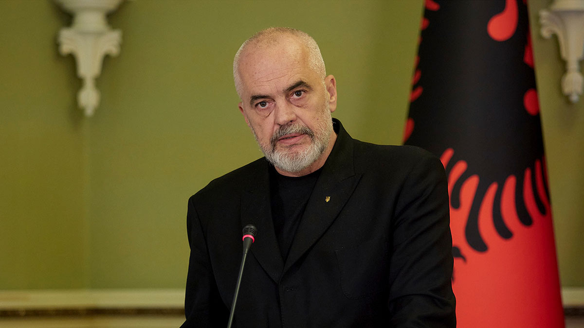 Премьер-министр Республики Албания Эди Рама